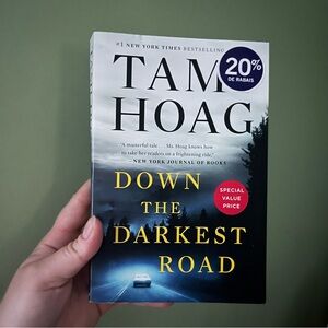 📚 4/25$ 📚 Down the Darkest Road by Tami Hoag | Thriller Book